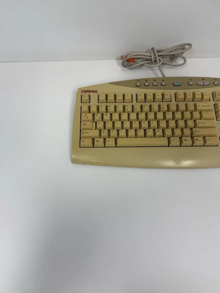 Vintage Compaq Presario SK-2700 Keyboard - Wired PS/2 Connector - Working! - Image 2 of 4