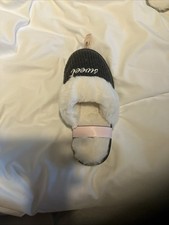 Brand New Victorias Secret Slipper Size Small