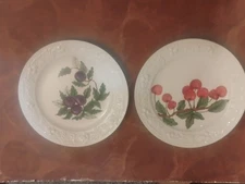 Homer Laughlin ~ EGGSHELL THEME, J48N5~F48N5, 2 Plates  6 1/4 inches grapes&cher
