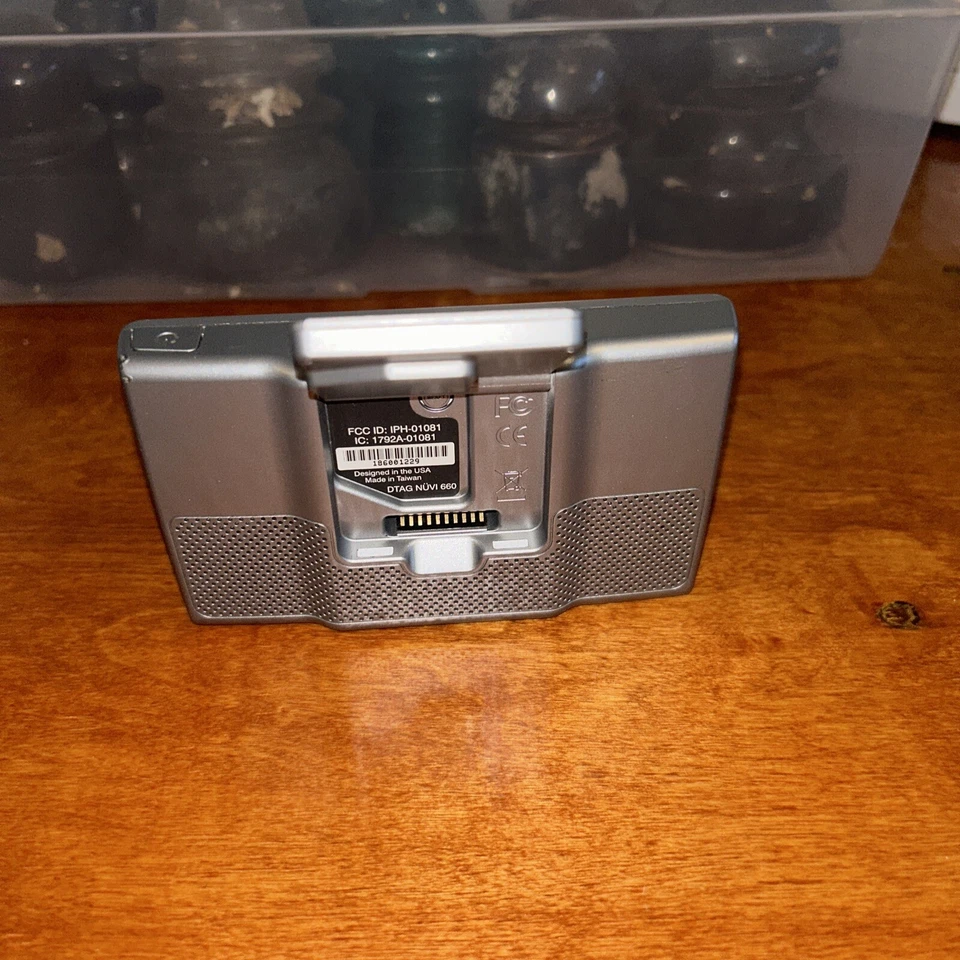 Garmin Nuvi 660 Portable GPS Navigator 4.3" Navigator - Image 3 of 4