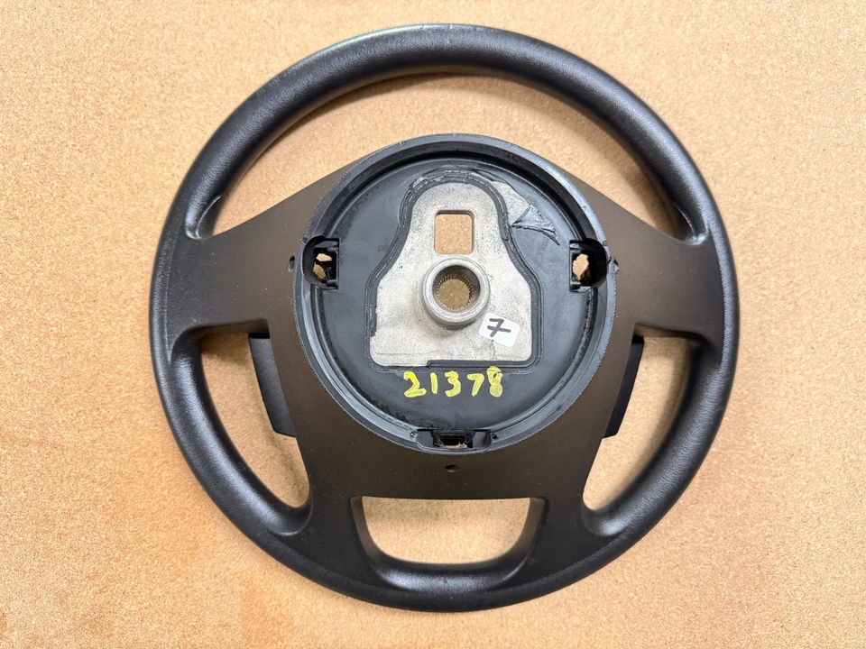 RAM PROMASTER 2500 2015-2022 VOLANTE CONDUCTOR CON INTERRUPTOR DE CONTROL DE CRUCERO DE AUDIO Foto 4 de 4