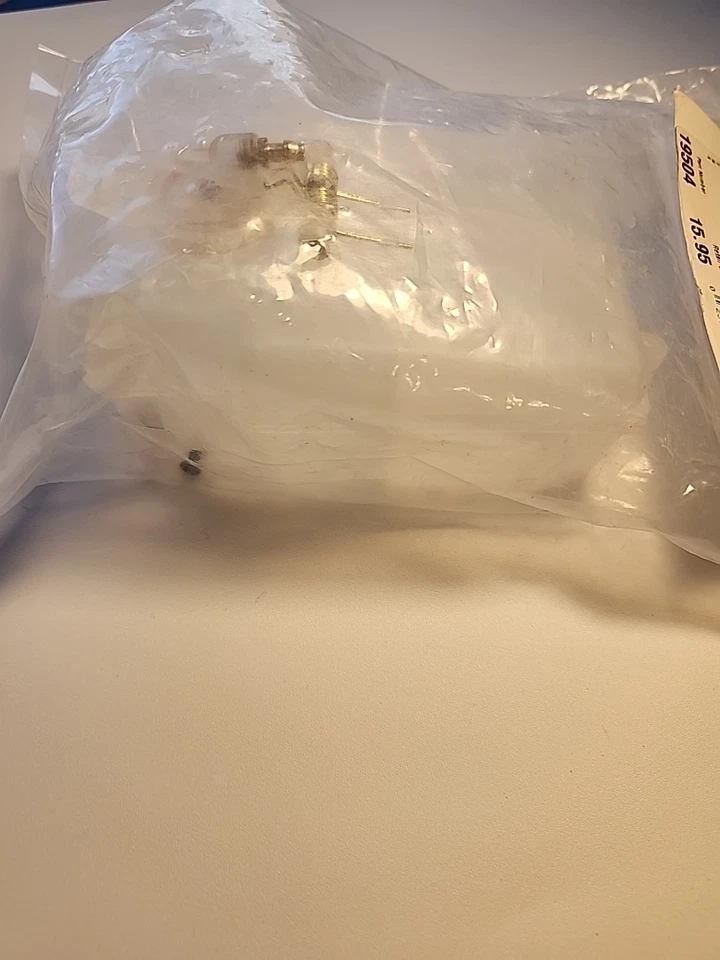 OFNA 19504 Fuel Tank 1/7th Scale - Image 2 of 4