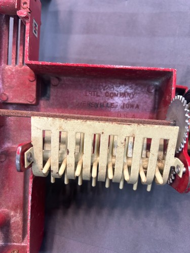 Vintage IH International Harvester Tractor + Baler, Complete with Chute! - Picture 8 of 9