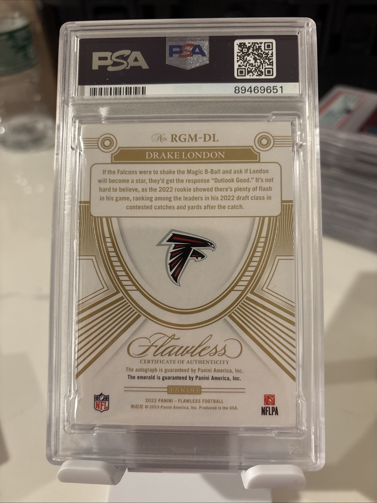 2022 Panini Flawless Drake London RC Shadow Signatures Emerald /5 Falcons view 3