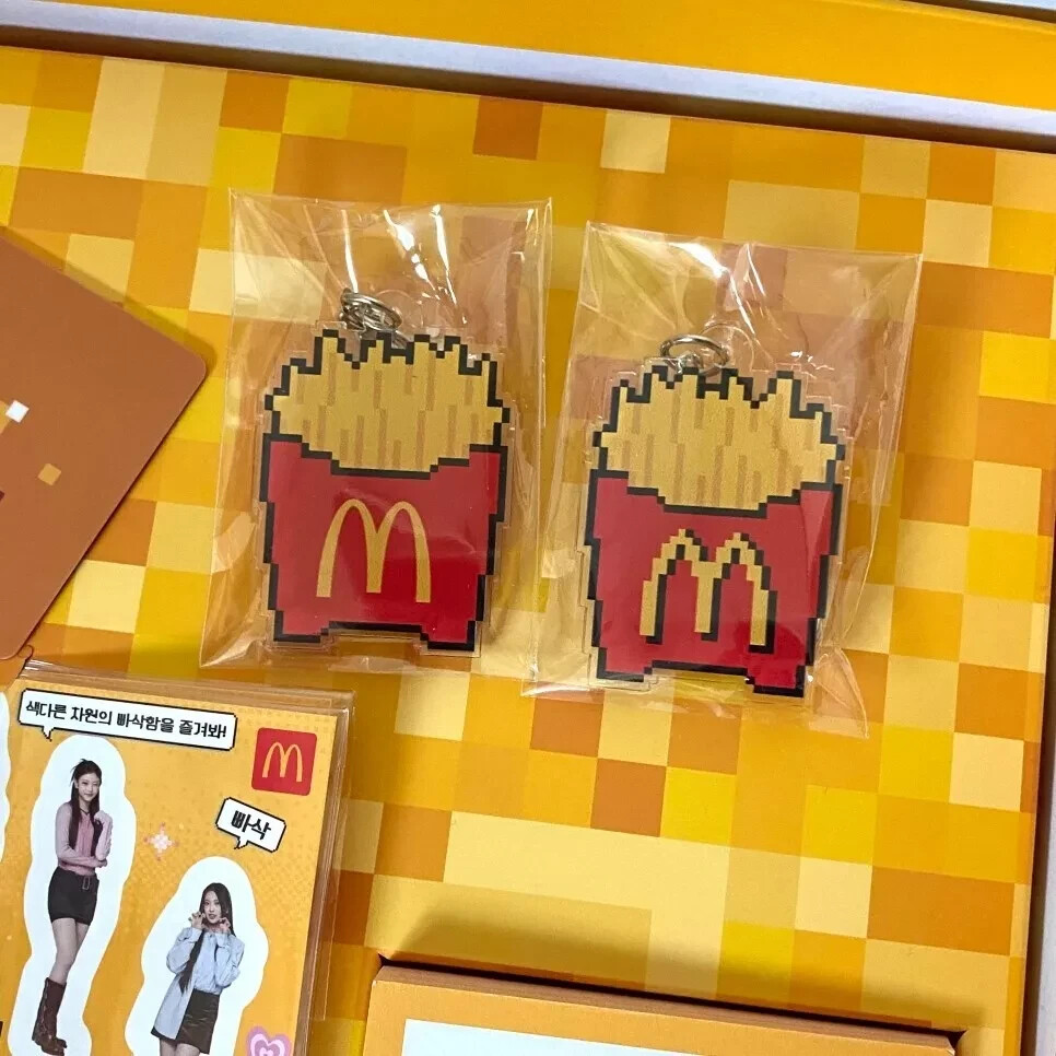 newjeans マクドナルド　１等　当選品　スペシャルグッズ　セット McDonalds X NewJeans 👖🍔 Merchandise Special kit Unboxing