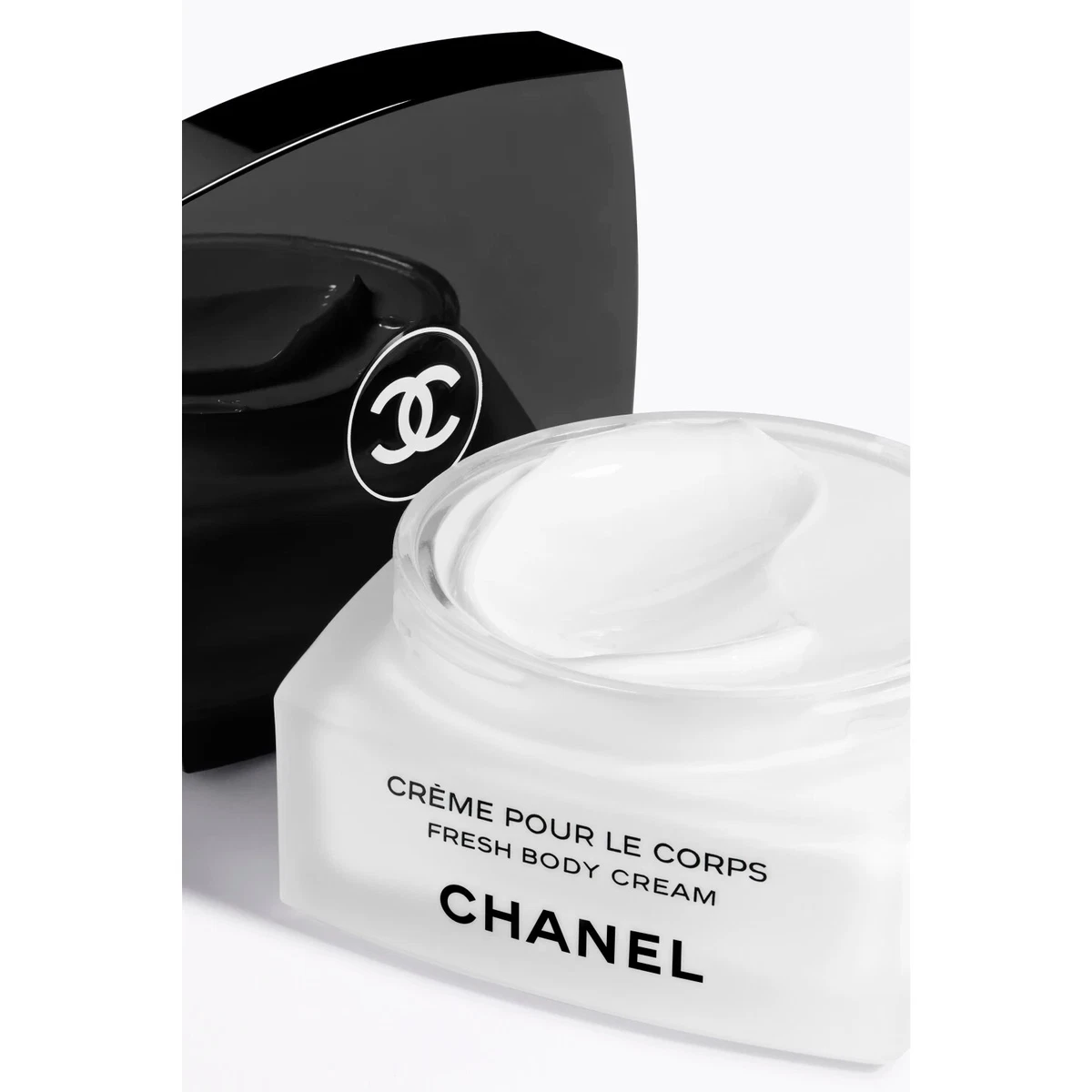 Chanel Les Xeculjiff Fresh Body Cream, 5.3 oz (150 g)