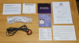 SEGA DREAMCAST VIDEO GAMES CONSOLE BOXED + 2 CONTROLLERS + 3 VMU + 2 VIBRATION