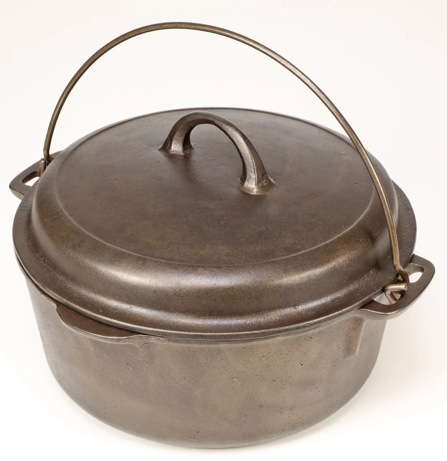 Post 1960s Unmarked Wagner Ware No 8 Cast Iron Round Roaster Dutch Oven Restored