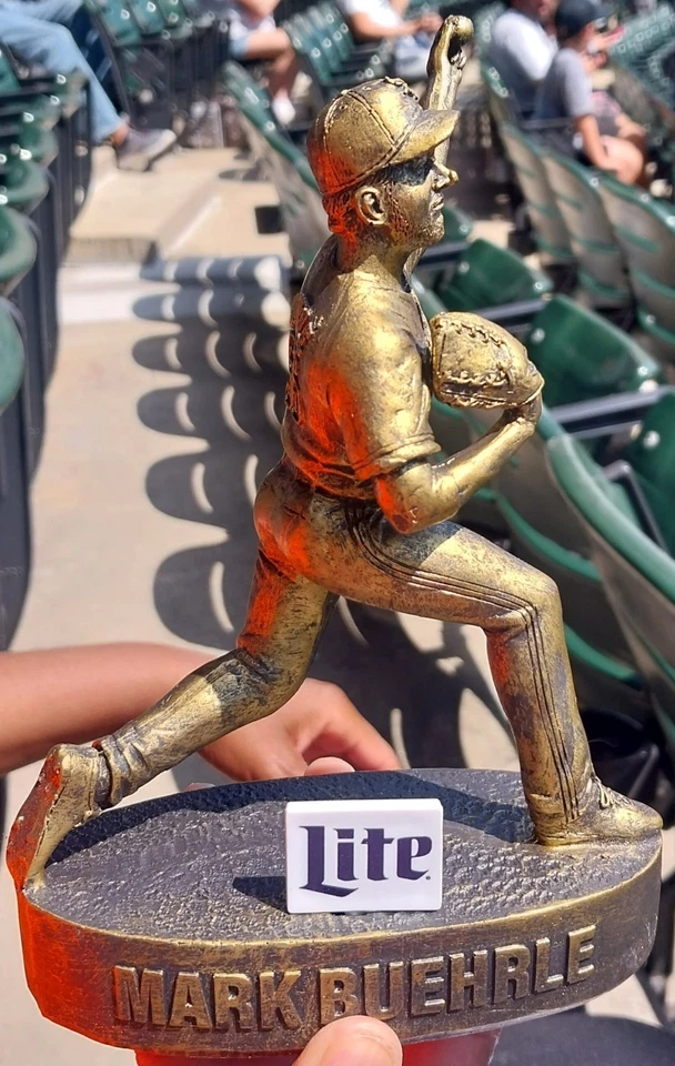 Nuevo En Caja Chicago White Sox Mark Buehrle Réplica Estatua Del Juego 7/12/2025 ⚾️⚾ Foto 3 de 4