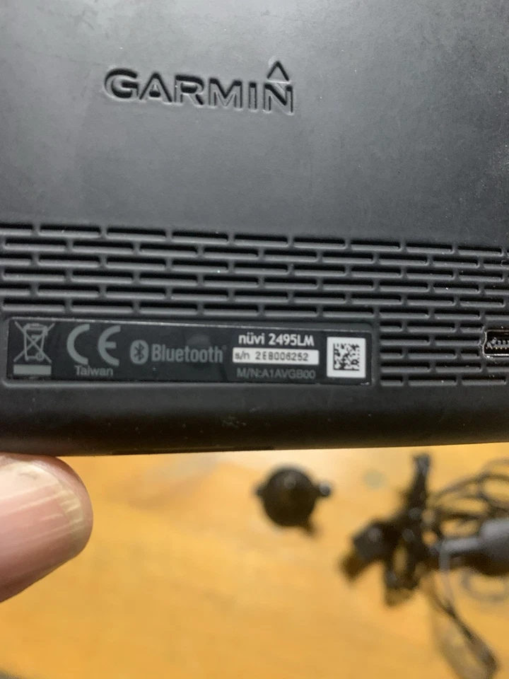 Garmin Nüvi 2595 LMT Navigationssystem - Schwarz - Bild 2 von 3