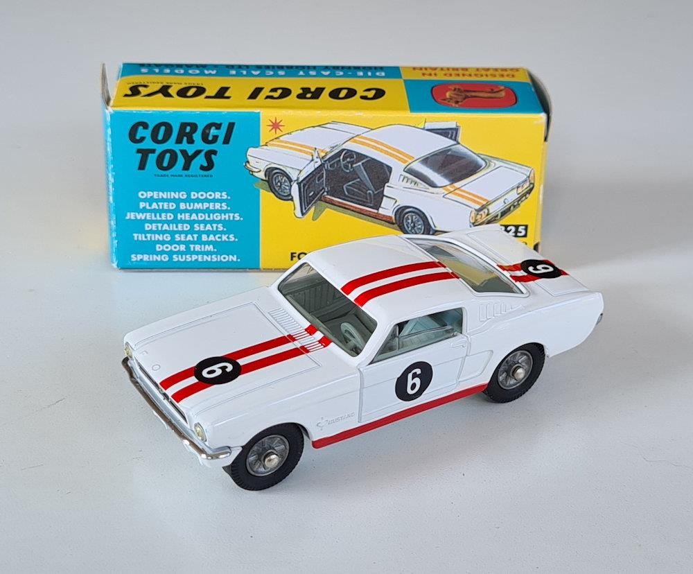 Corgi 325, Ford Mustang - Free Price Guide & Review