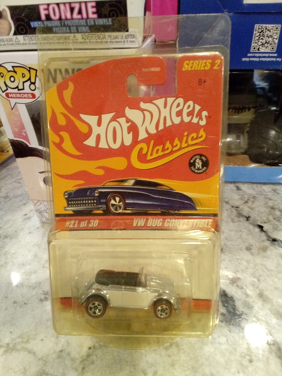 ミニカー Hotwheels VW Bug convertible Amazon.com: Hot Wheels Classic Series 2: VW Bug Convertible