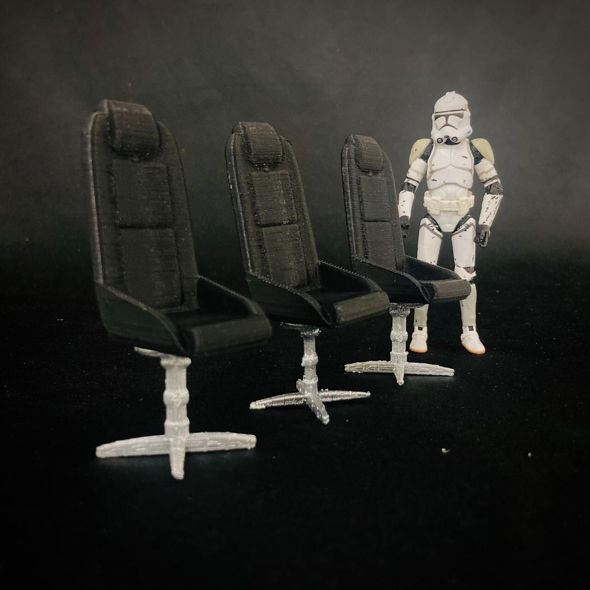3x Death Star Control Room 327 Chairs for 3.75 in (1:18) Figure
