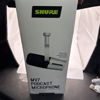 SHURE MV7 Podcast Microphone USB-C XLR - White