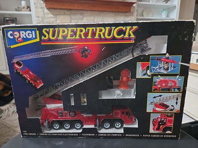 #ad CORGI TOYS FIRE ENGINE SUPERTRUCK WATER CANON PUMP FIREMEN FIGURES New $29.98