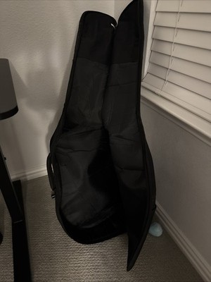 Fender DG-8S Nat Acoustic Guitar Pre-owned with Case and