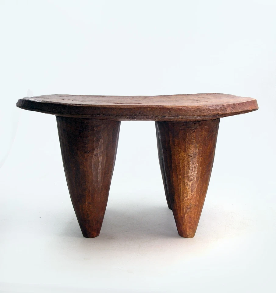 Petit tabouret usuel Sénoufo de Côte d'Ivoire - Photo 3/4