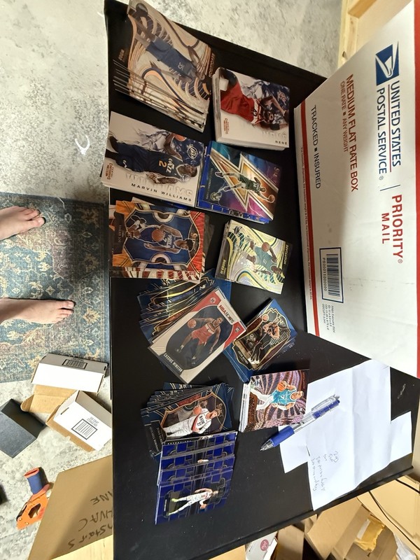 Medium Flat Rate Box Of Trading Cards Basketball, Football, Baseball, 2100++++