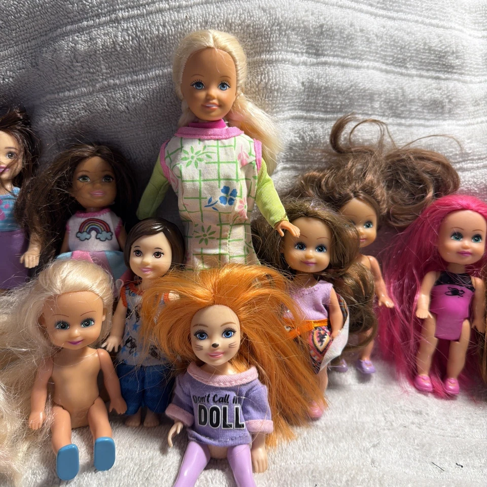 Lote de 13 muñecas Chelsea & Kelly Dolls Plus Friends Foto 3 de 4