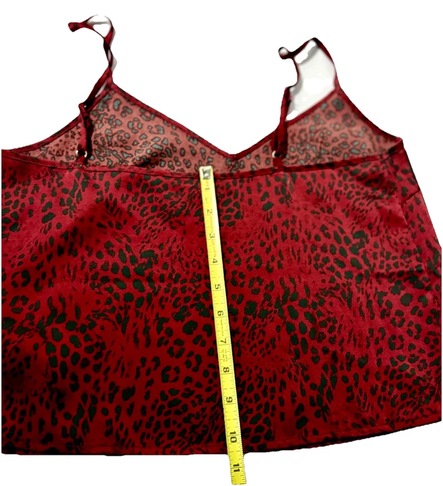 Correas de espagueti ajustables con estampado de leopardo Cami S vino y negro romance oscuro Foto 3 de 4