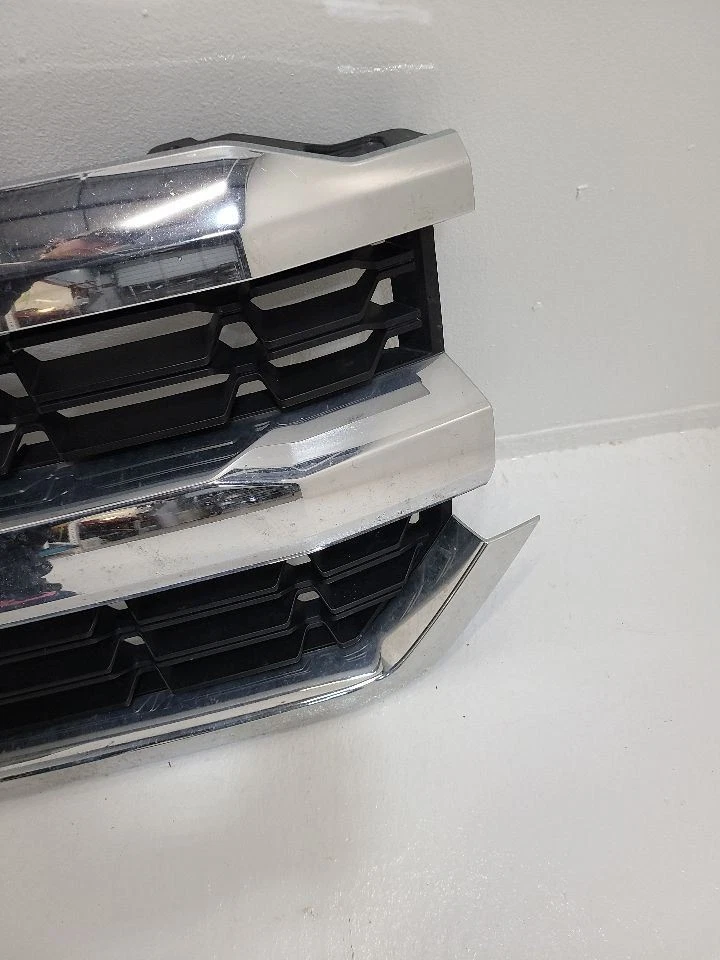 2016- 2019 CHEVROLET SILVERADO 1500 PICKUP Grille Classic Style Chrome Surround - Imagem 2 de 4