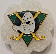 NHL ENAMEL PIN-ANAHEIM MIGHTY DUCKS-SHIP ALL THE PINS YOU BUY FOR $4.99