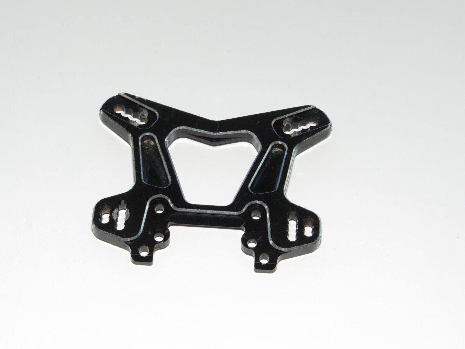 L8-1007 Team Losi TLR 8ight X Elite buggy front shock tower
