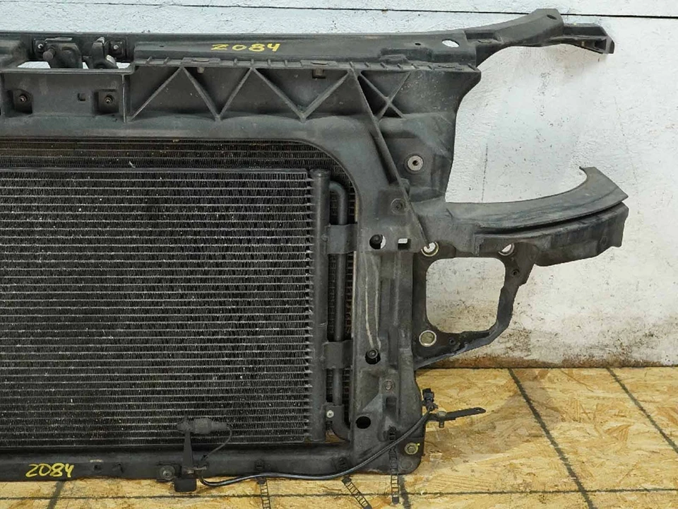 2000 - 2006 Audi Tt Mk1 1.8L 4 Cyl Fan Motor Radiator Core Condenser Support Oem Foto 4 de 4