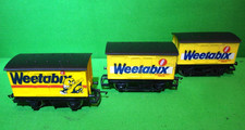 Hornby OO Gauge R009 12T Closed Vans R728 Weetabix Goods Vent Wagons x3