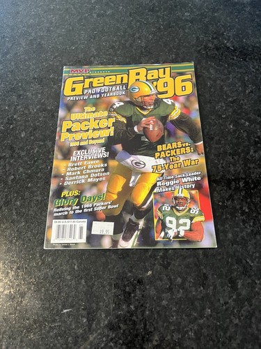 BRETT FAVRE 1996 Green Bay PACKERS YEARBOOK AND PREVIEW - Picture 1 of 2