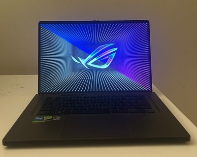 ASUS ROG Zephyrus G16 (2023) RTX 4060