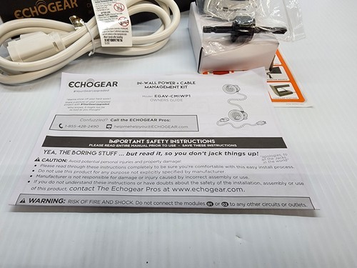 Kit de sistema de enrutamiento de gestión de cables + alimentación en pared ECHOGEAR EGAV-CMIWP1 - Imagen 2 de 7