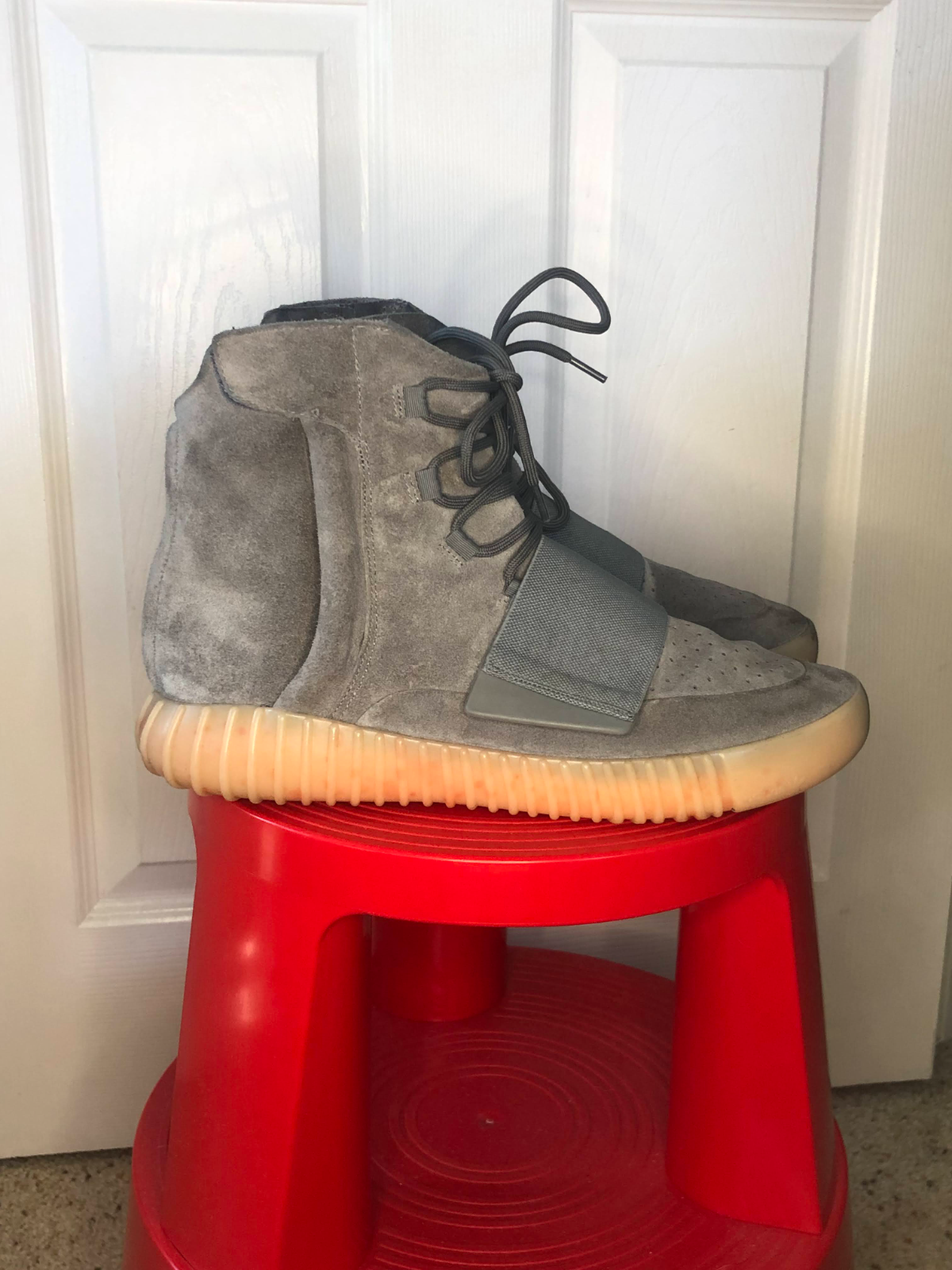 Adidas Yeezy Boost 750 Glow in the - Grey/Gum - Mens 10.5 889135129387 | eBay