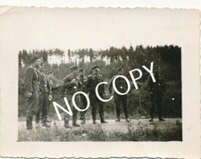 Photo WW II, Soldiers and Officers in Conversation B 1.47
