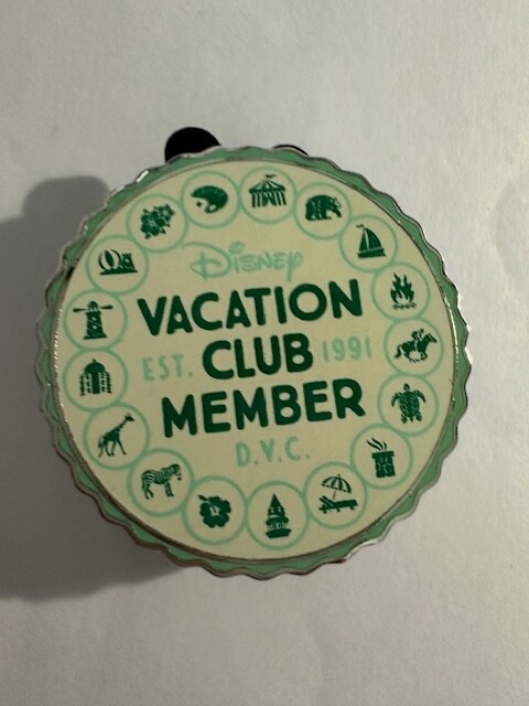 DISNEY VACATION CLUB MEMBER PIN LIMITED EDITION MAP DVC BADGE (E5)