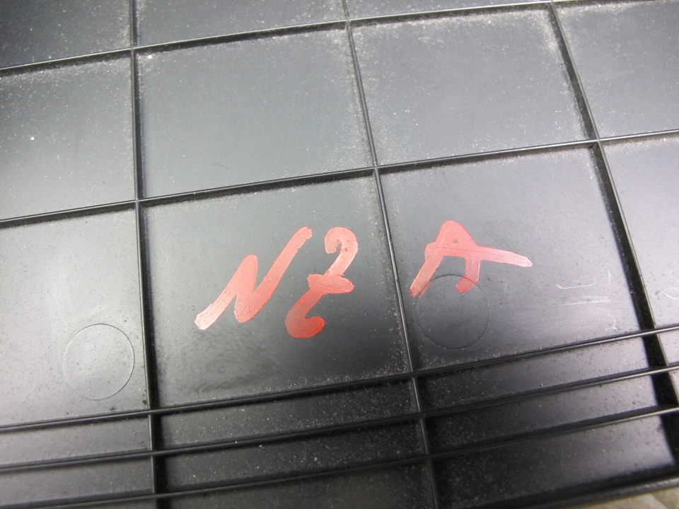 09-20 Nissan 370Z Z34 caixa de armazenamento prateleira traseira preta 79925-1ea0a fabricante de equipamento original - Imagem 2 de 4