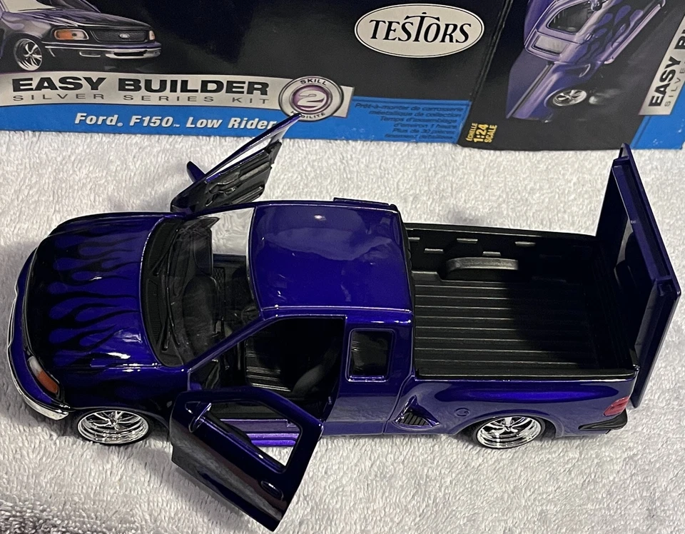 Ford F-150 2002 camioneta Testors diecast serie plateada 1-24 recién construida súper bonita Foto 4 de 4