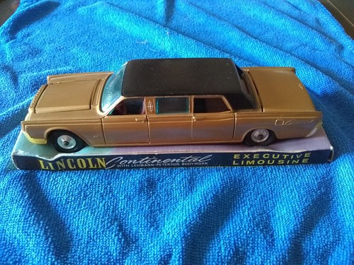 AUTO CORGI TOYS LIMO LINCOLN CONTINENTAL 1/43