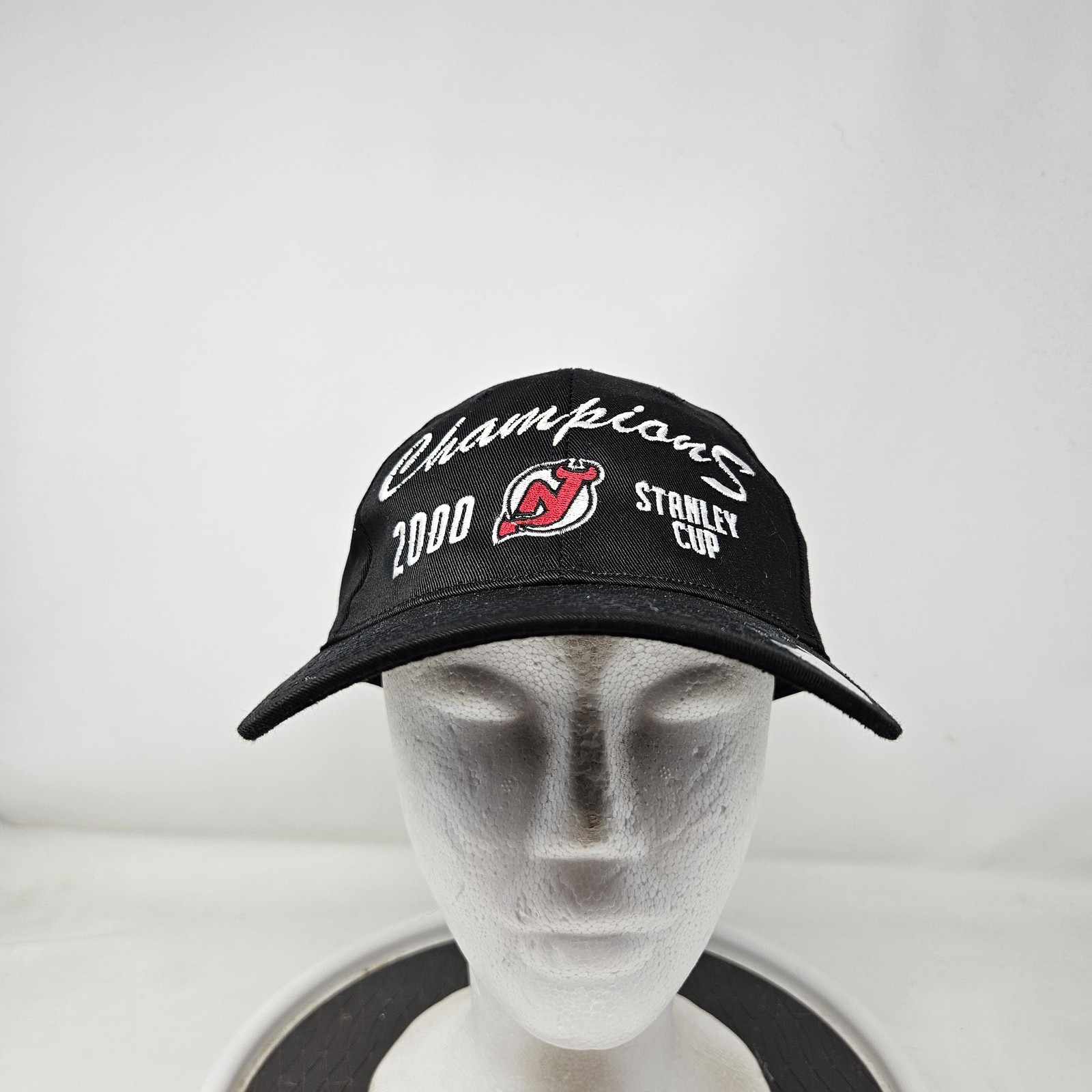 Vintage New Jersey Devils Hat Cap Snap Back Mens One Size NHL Stanley Cup Champs