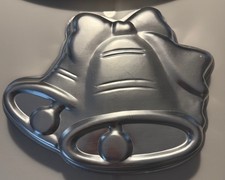 VINTAGE 1979 WILTON ALUMINUM BELLS CAKE MOLD CHRISTMAS / WEDDING / NEW YEARS