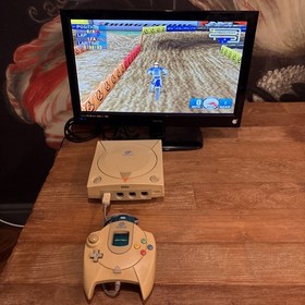 Sega Dreamcast Console -  6 Games - Controller - Memory Card -