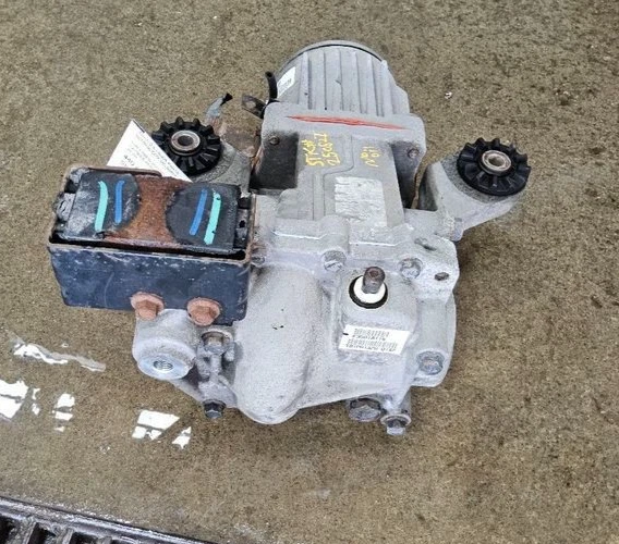 2007-2017 Jeep Patriot Compass Rear Differential Carrier Assembly OEM - Image 3 of 4