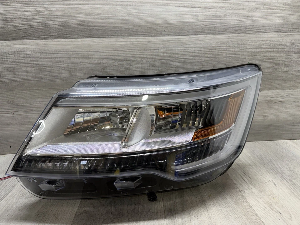 2016-2019 OEM Ford Explorer LED Headlight LH Left Driver Chrome Tab Damage ((55) - Image 2 of 4