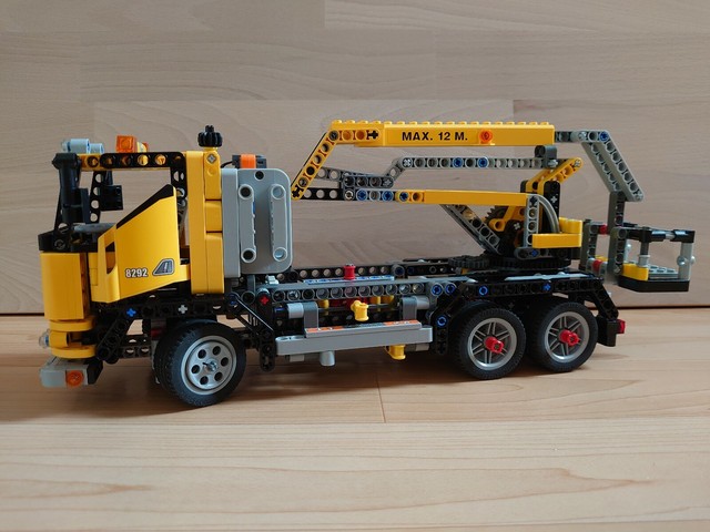 lego 42088 - Main Image