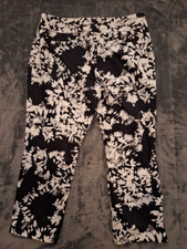 NWT NY&C 7th AVE Suiting Collection Stretch Black & White Crop Capris  Size 12