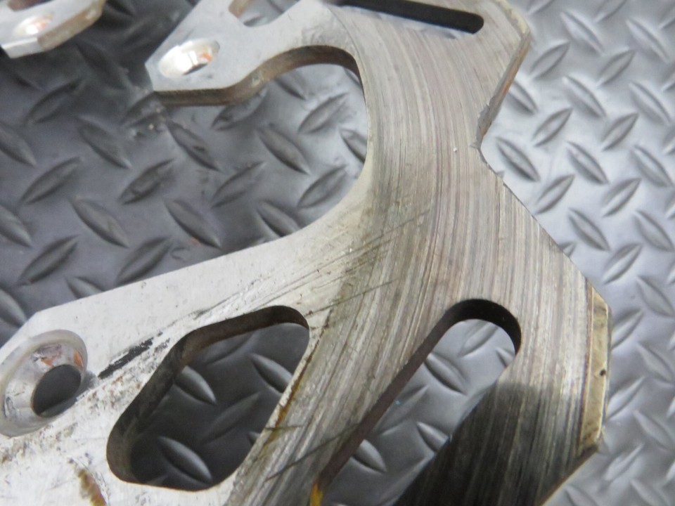 YAMAHA 1998 2001 R1 REAR BRAKE DISC DISK 4XV 2582W 00 00 OEM YAMAHA 1998 2001 R1 REAR BRAKE DISC DISK 4XV 2582W 00 00 OEM