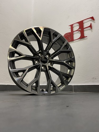 1x Original Audi A3 RS3 8Y Alufelge 8x 19“ ET46 8Y0601025BN Hinterachse