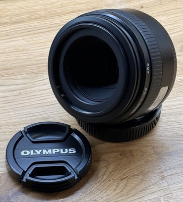 Olympus Zuiko Digital Objektiv 35 mm f/3,5 Macro 4/3 ohne Pilz ohne Haze n. neuwertig 