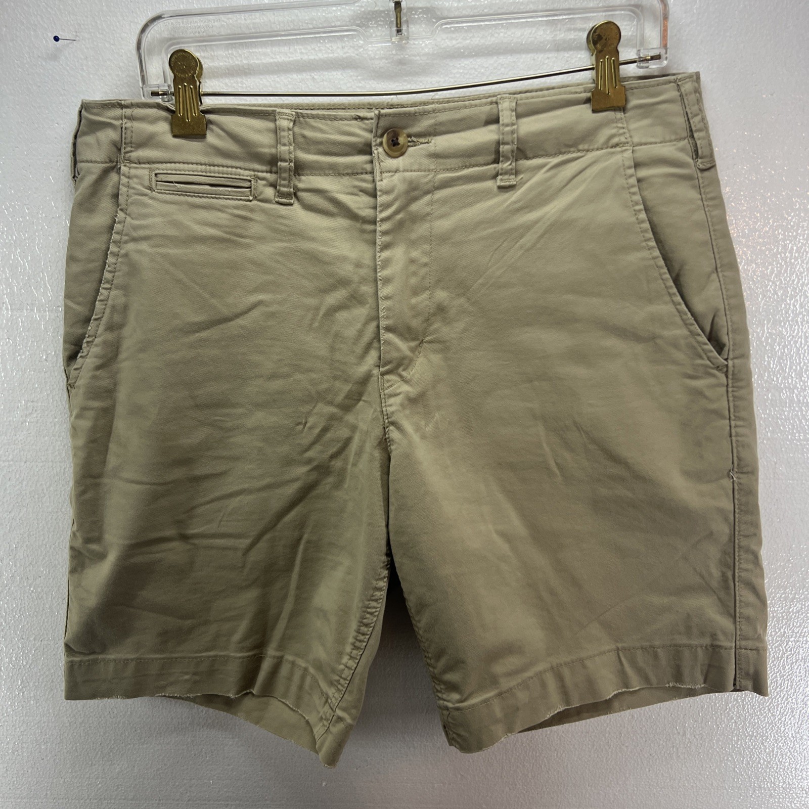 American Eagle Men's Khaki Shorts Size 31 Flex Chinos