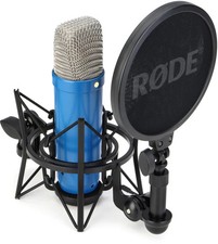 Rode NT1 Signature Series Condenser Microphone with SM6 Shockmount and Pop